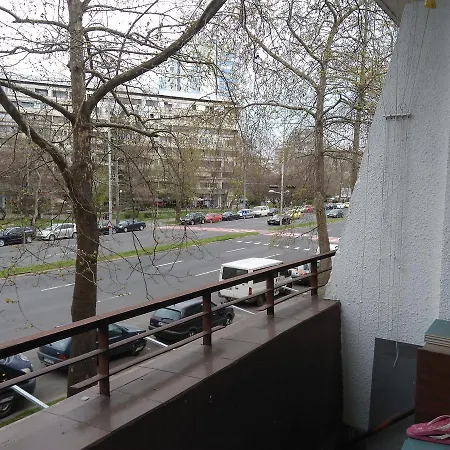 Demokratcia Apartman